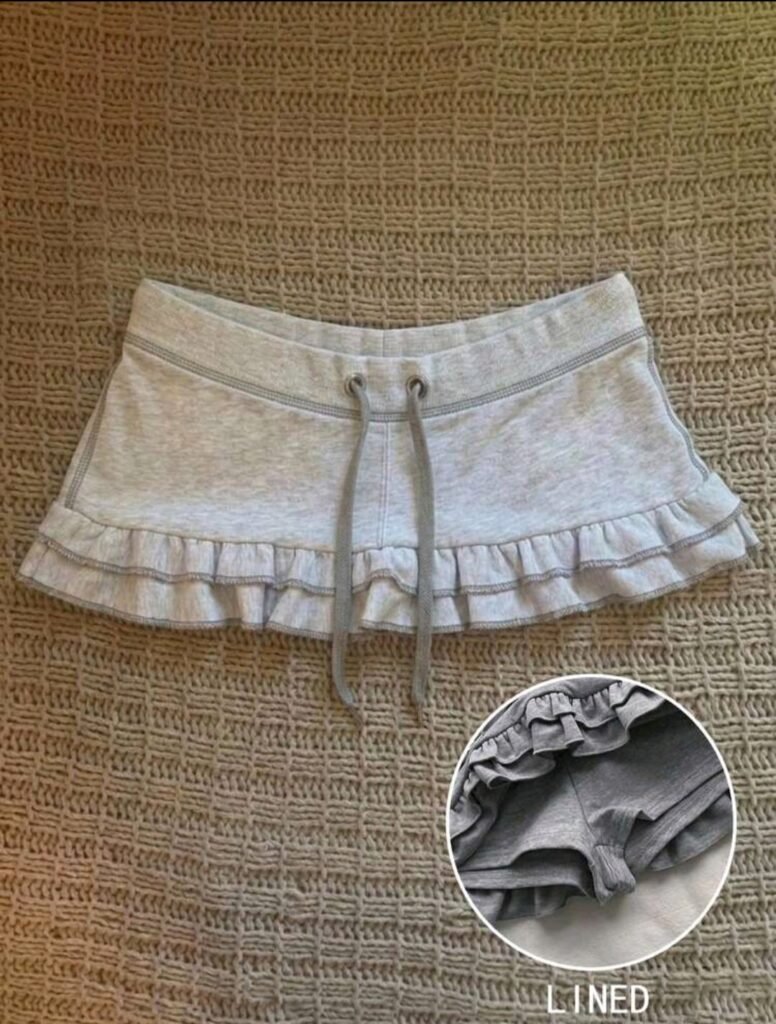 Minifalda Short Gris Y2K con Volantes