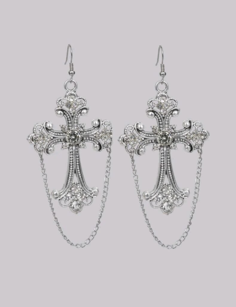 Aretes Cruz Gótica Plateada con Cadenas