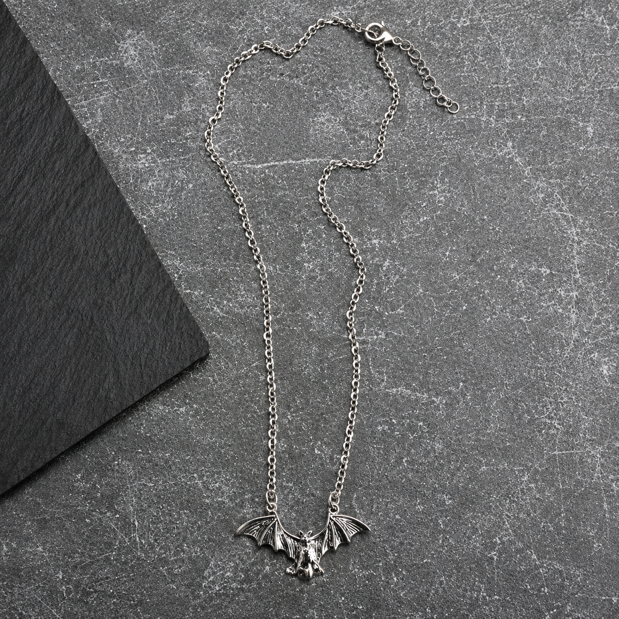 Collar Cadena Murciélago Gótico
